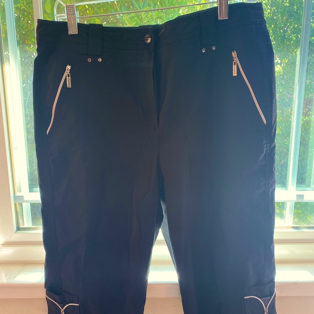 Black zipper pocket